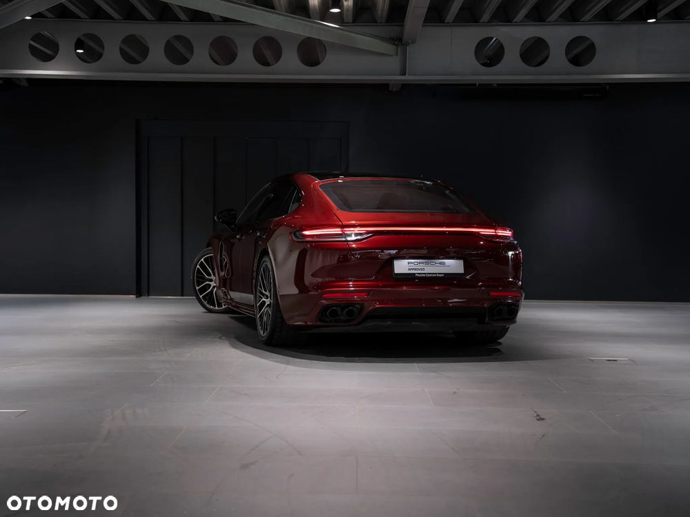 Porsche Panamera 4 E-Hybrid Platinum Edition - 3