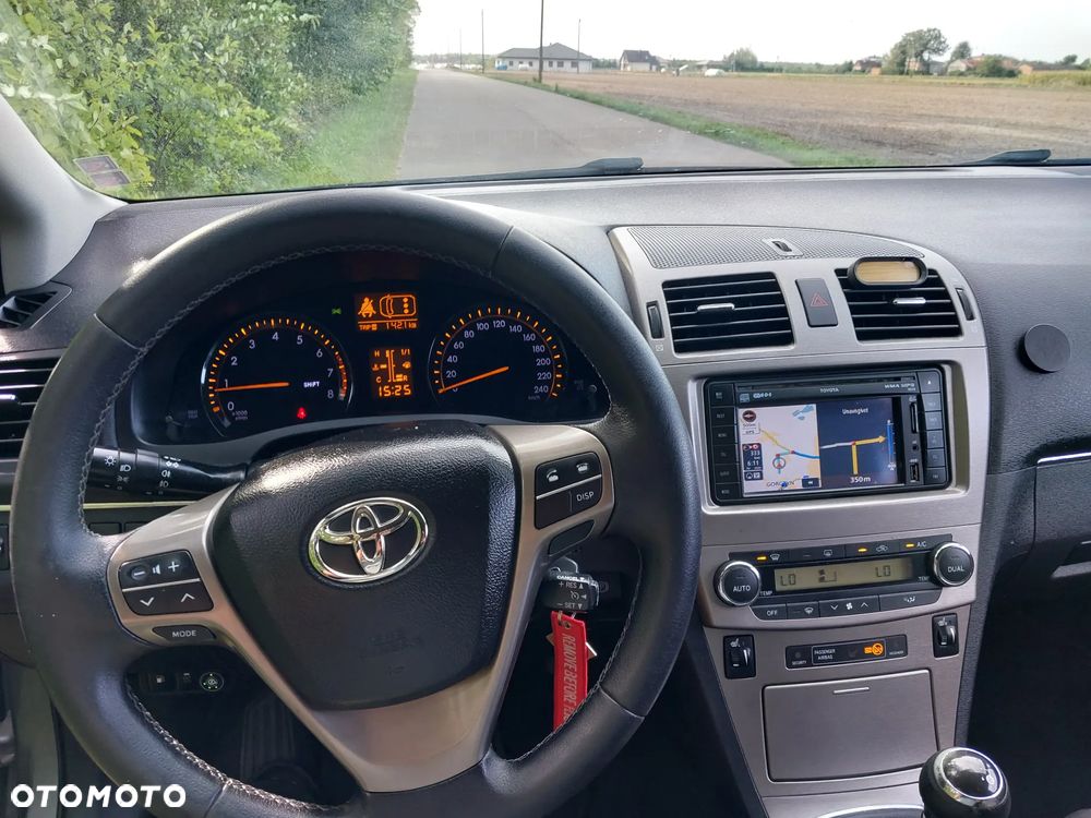 Toyota Avensis 1.8 Sol - 3