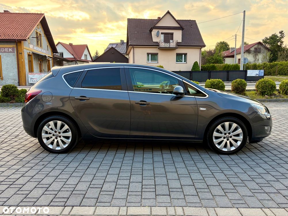Opel Astra 1.4 Turbo Cosmo - 6