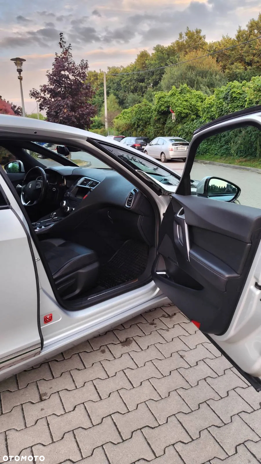 Citroën DS5 1.6 e-HDi Chic MCP - 24