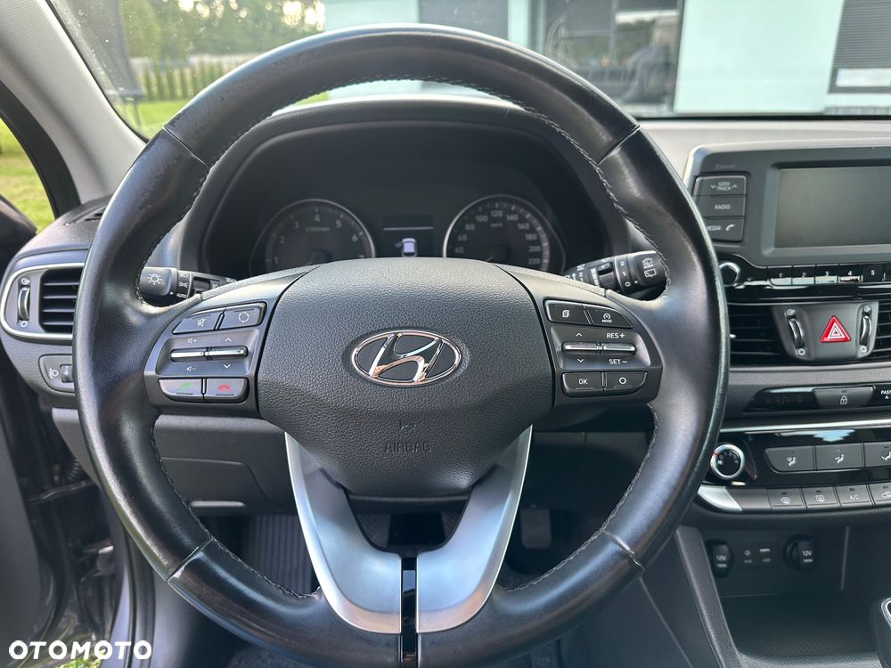 Hyundai i30 1.4 Classic + - 5