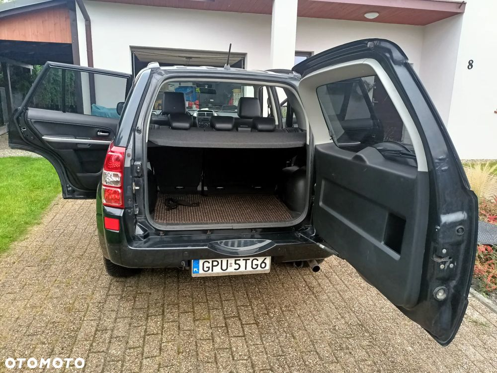 Suzuki Grand Vitara 2.0 - 15