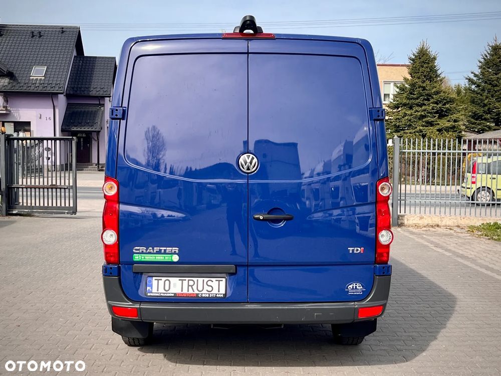 Volkswagen CRAFTER 7 OSÓB / SALON POLSKA / BEZWYPADKOWY / PIERWSZY WŁAŚCICIEL / 2.0 140KM ! ! - 5