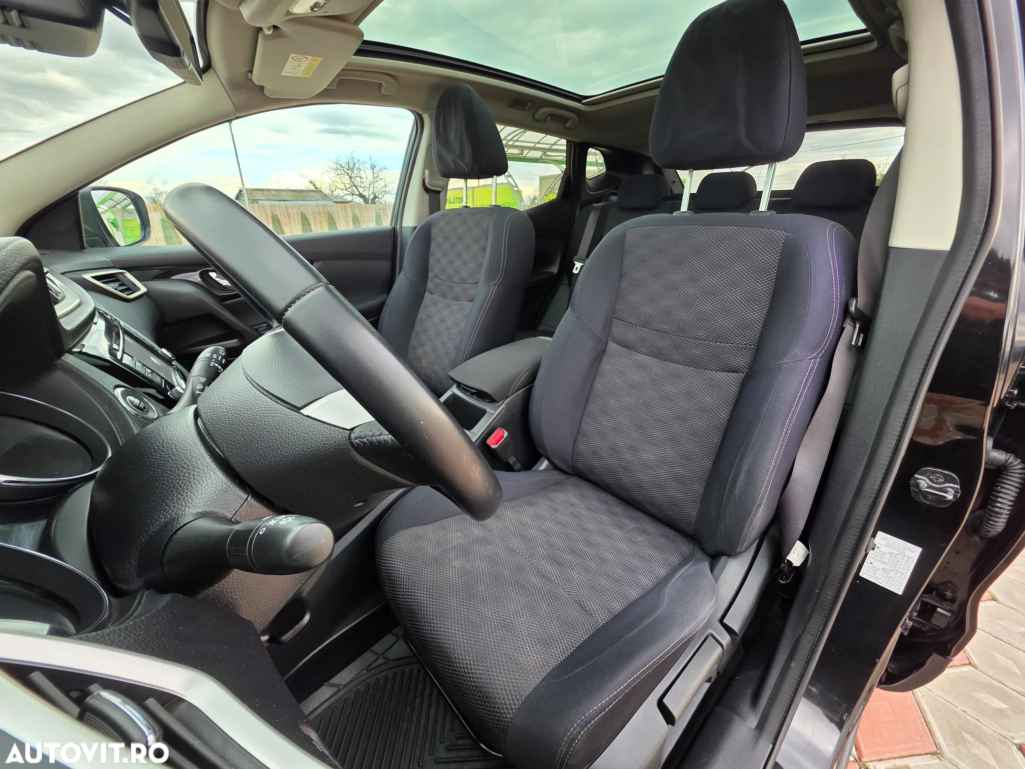 Nissan Qashqai 1.6 DCI TEKNA - 17