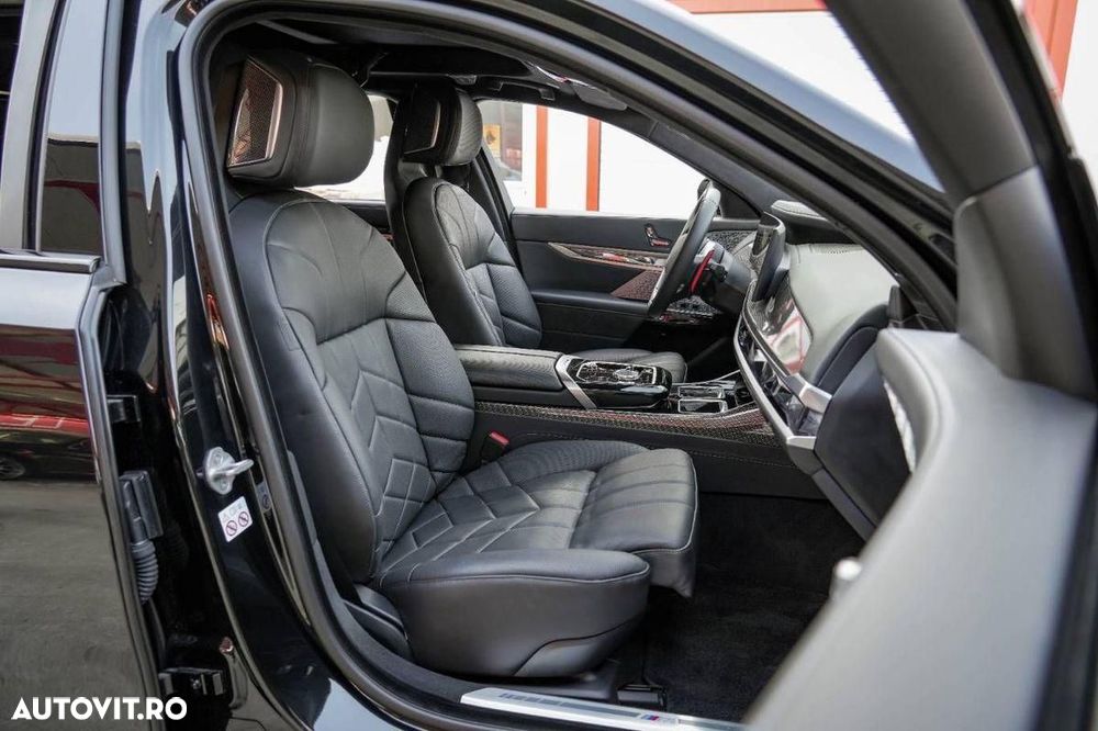 BMW Seria 7 - 11