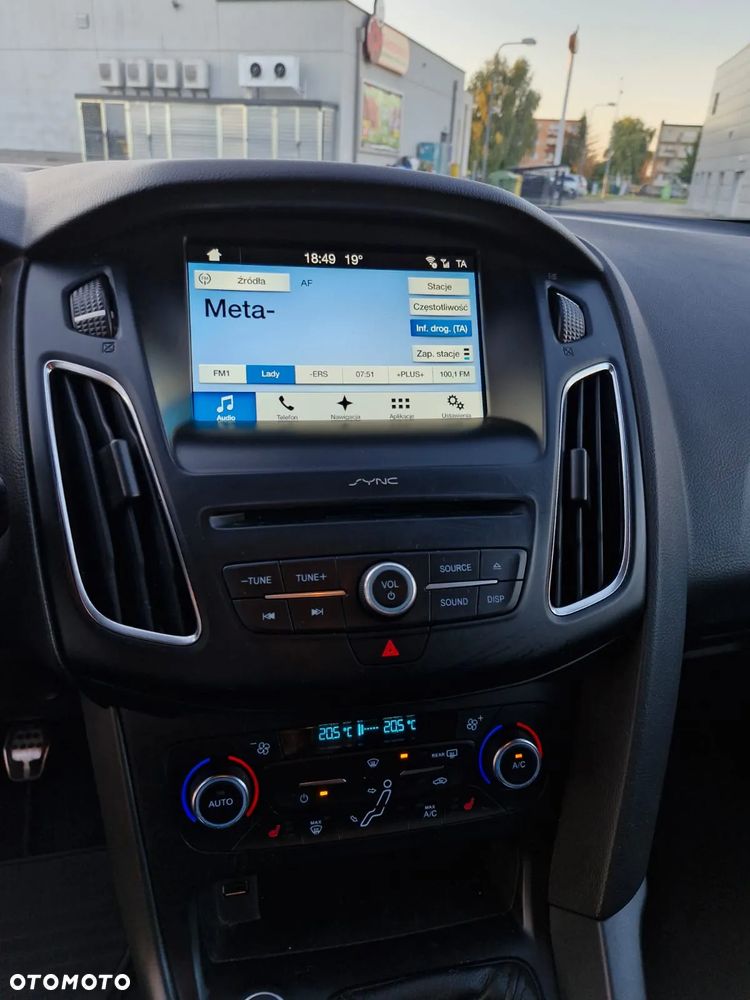 Ford Focus 1.0 EcoBoost ST-Line - 16