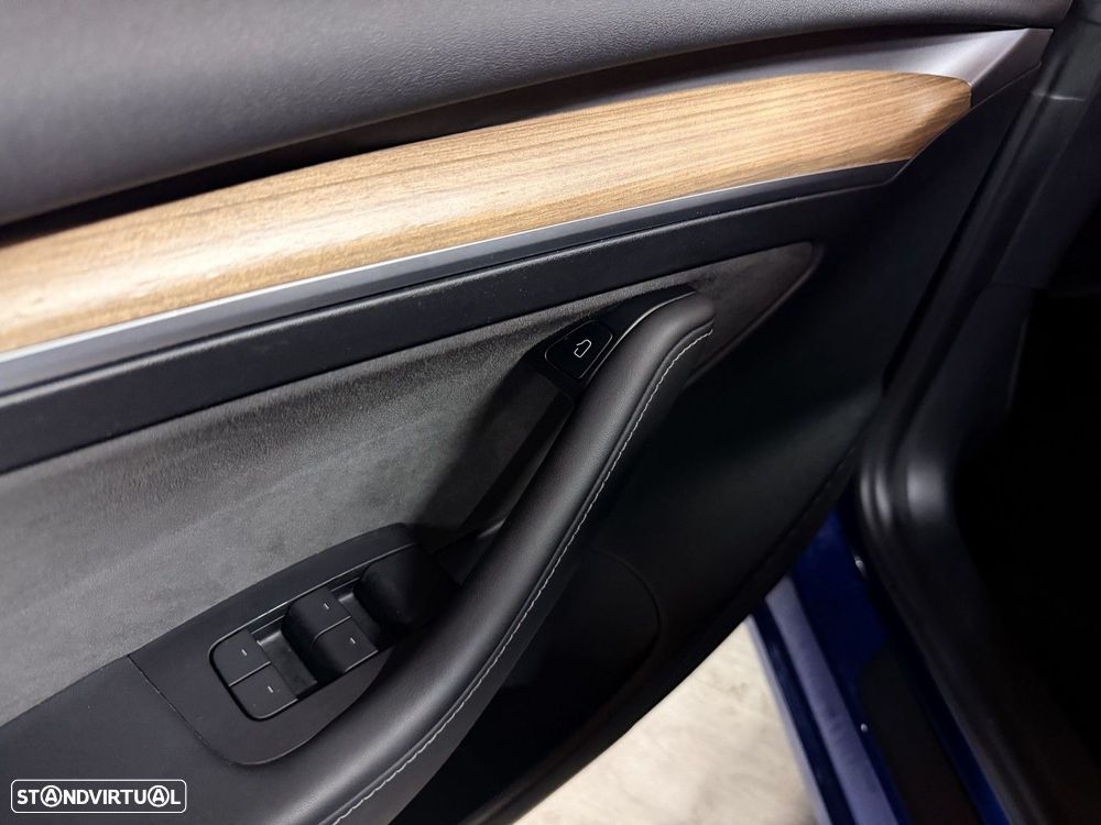 Tesla Model 3 Standard Range Plus RWD - 11