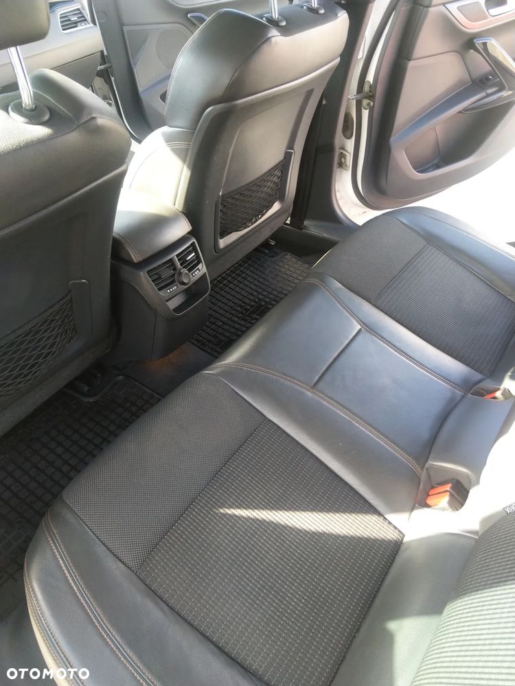 Peugeot 508 RXH 2.0 HDi HYbrid4 - 22