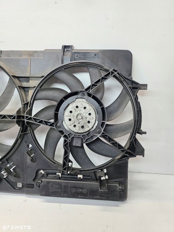 WENTYLATORY WENTYLATORY + OBUDOWA AUDI A4 B8 A5 8T Q5 8R 8K0121003M 1/25 - 6