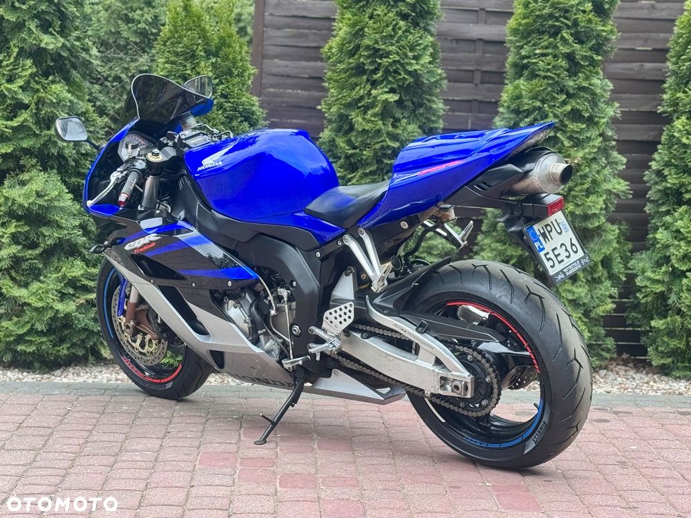 Honda CBR - 8