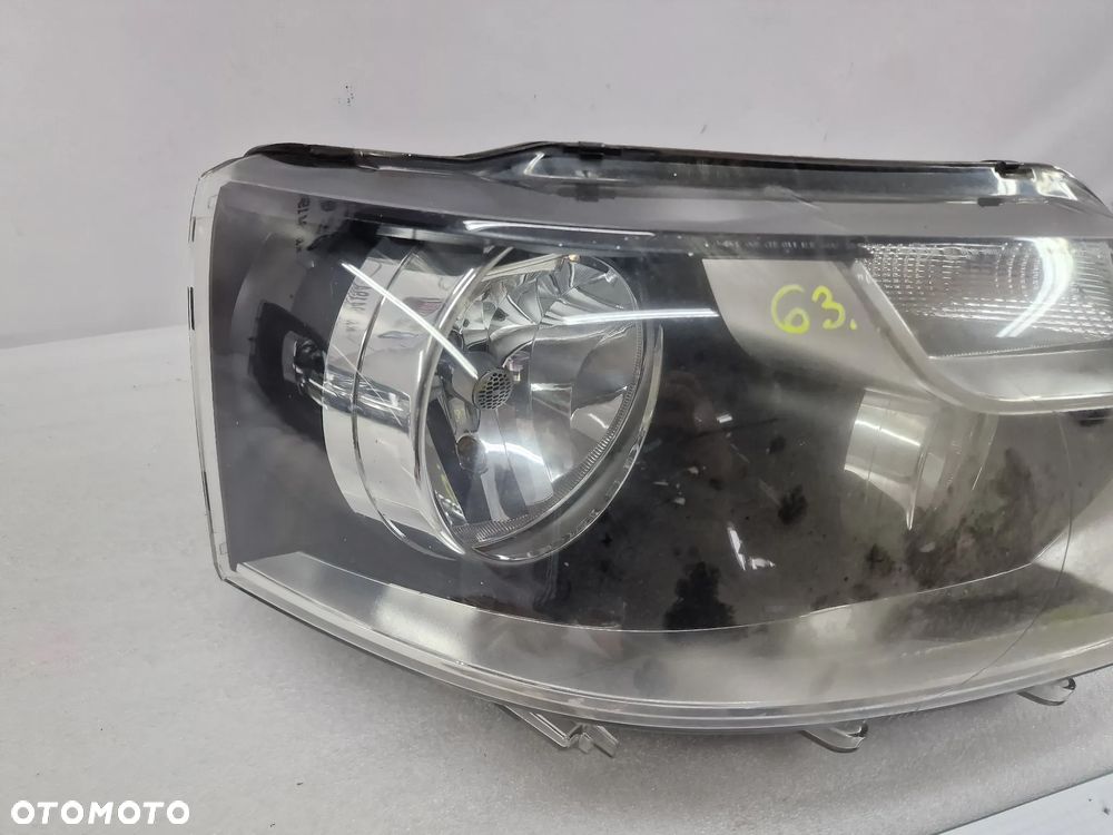 VW T5 LIFT 7E0 MULTIVAN 10- PRAWA ZWYKŁA LAMPA PRZEDNIA PRZÓD , NR 7E1941016J , NR AUKCJI LA63 - 3