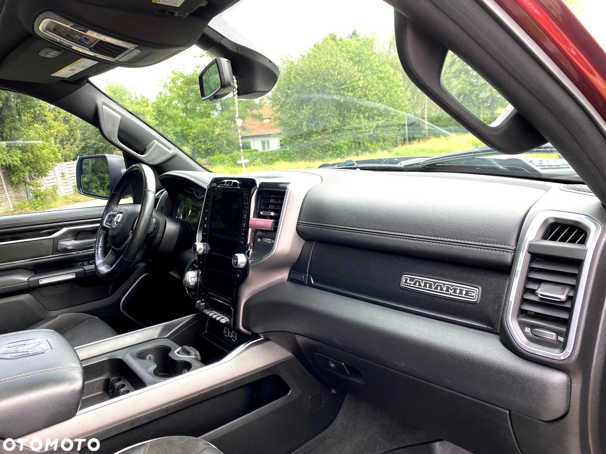 RAM 1500 Crew Cab Laramie - 12
