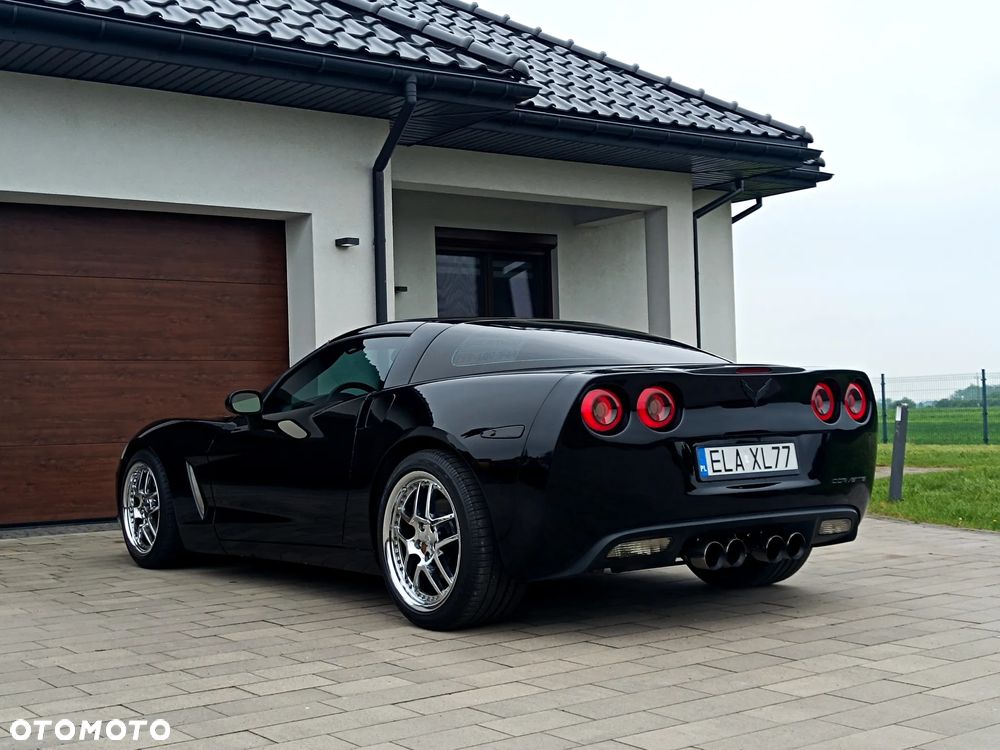 Chevrolet Corvette - 1