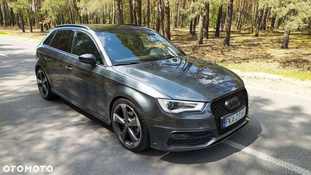 Audi A3 Sportback 2.0 TDI S tronic S line Sportpaket - 4