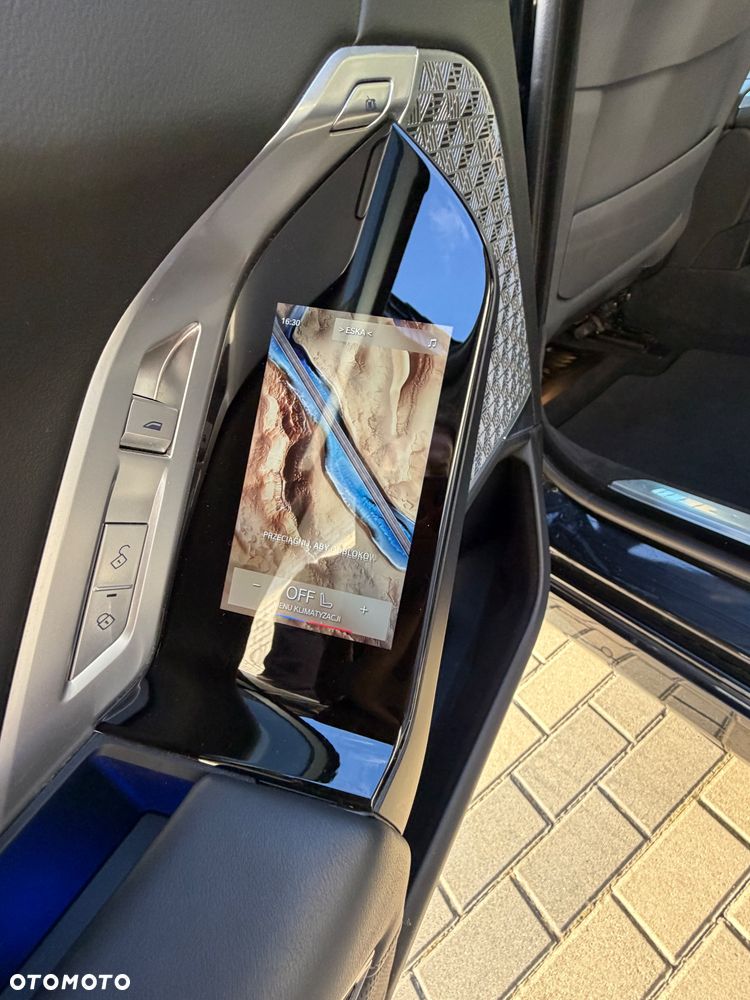 BMW Seria 7 - 26