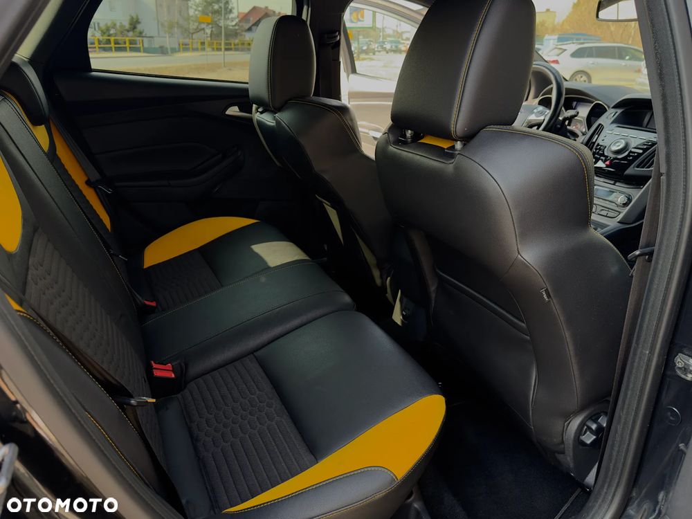 Ford Focus 2.0 EcoBoost ST mit Leder-Sport-Paket - 29