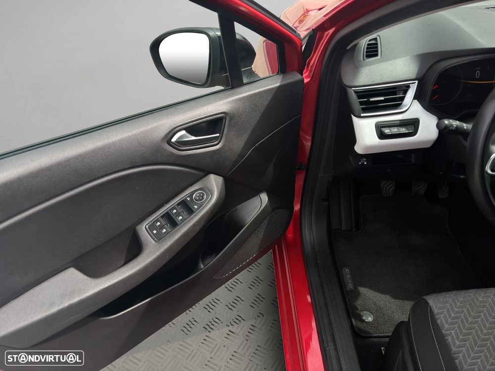 Renault Clio 1.0 TCe Evolution Bi-Fuel - 19