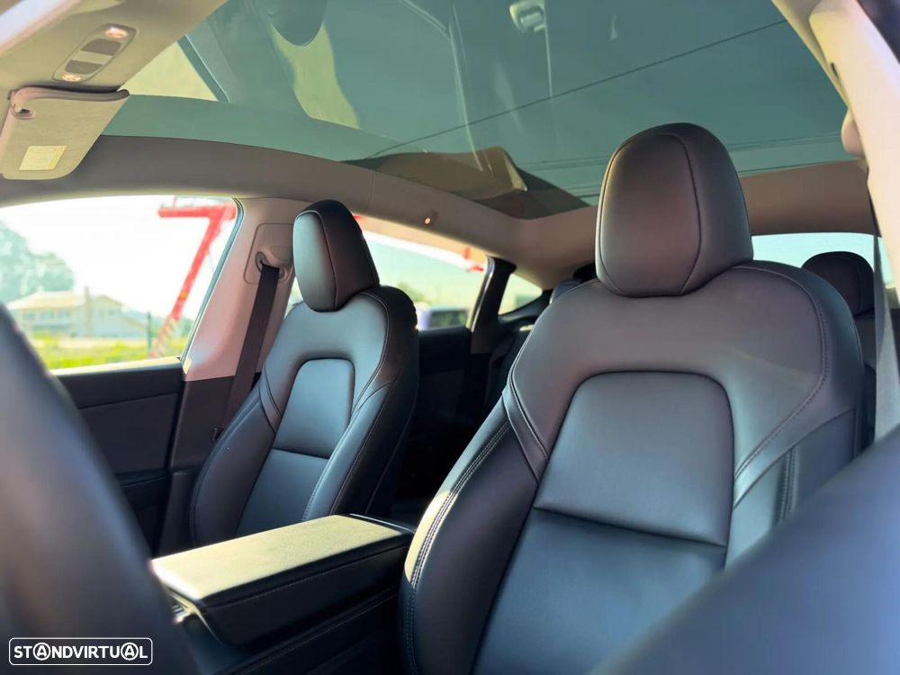 Tesla Model Y Performance Tração Integral - 16