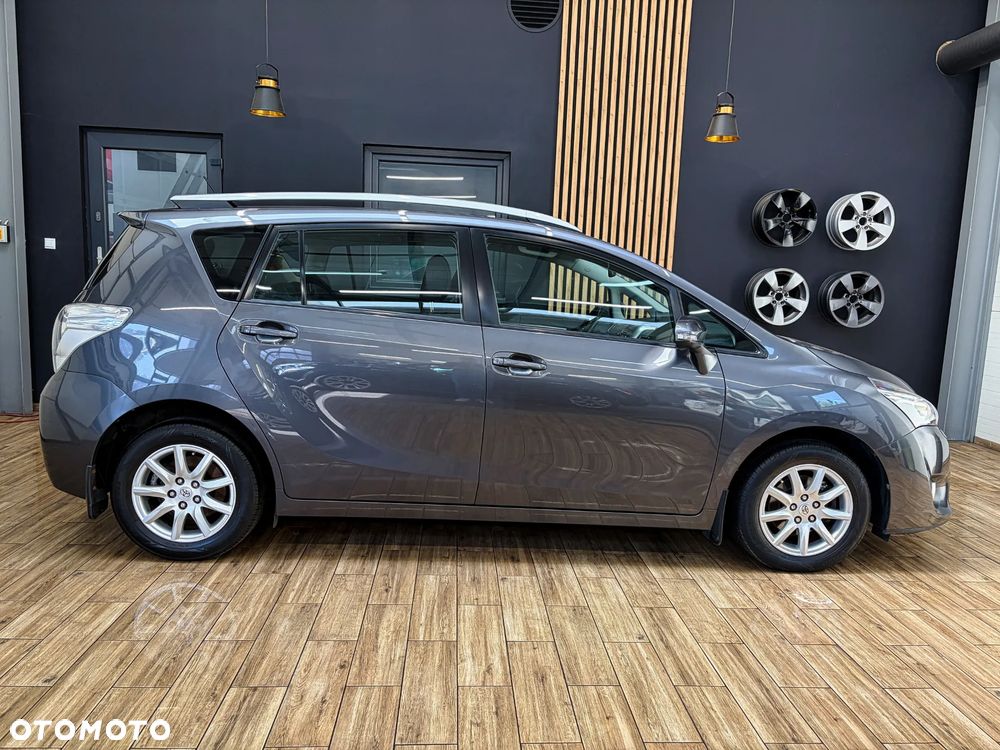 Toyota Verso 1.8 Premium 7os - 6