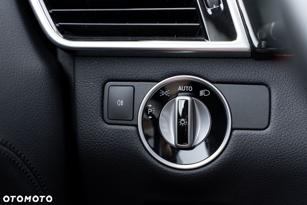 Mercedes-Benz GLS - 26