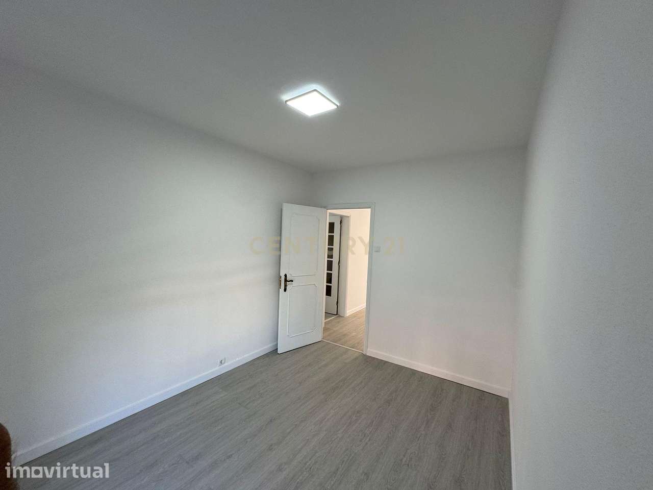 Apartamento Renovado T2 para arrendar nos Olivais, Lisboa - Grande imagem: 5/16