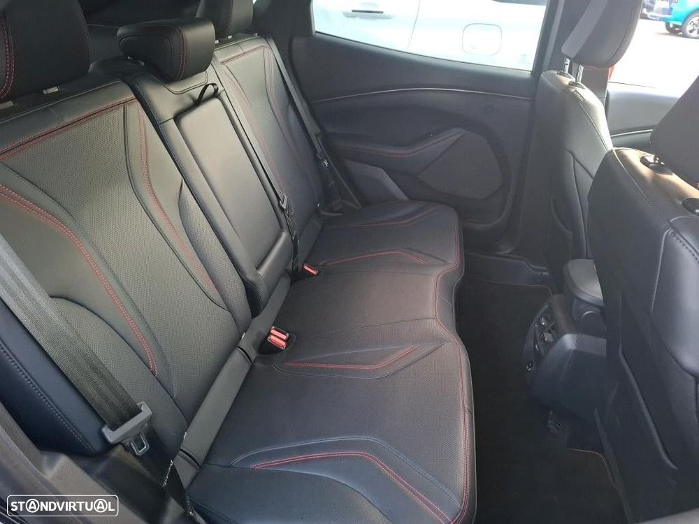 Ford Mustang Mach-E 75.7 kWh Premium AWD - 4