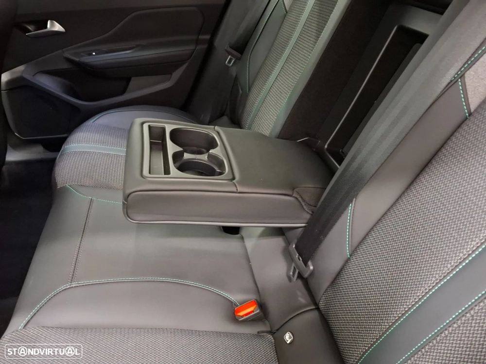 Peugeot 408 HYBRID 136 e-DSC6 Allure - 10