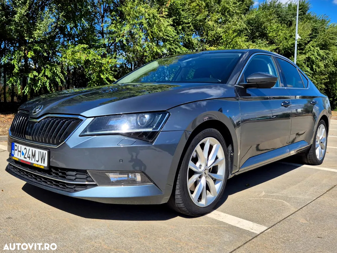 Skoda Superb 2.0 TDI DSG Ambition - 2
