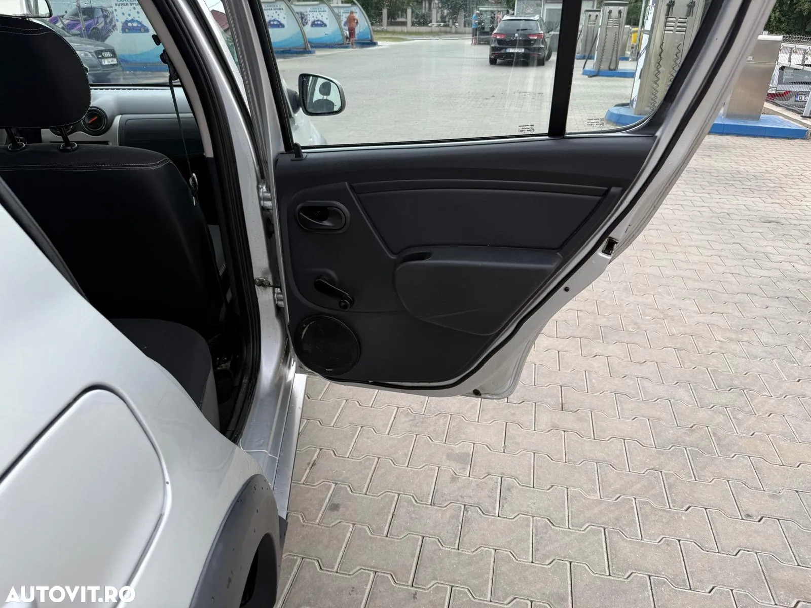Dacia Sandero 1.6 MPI Ambiance - 17