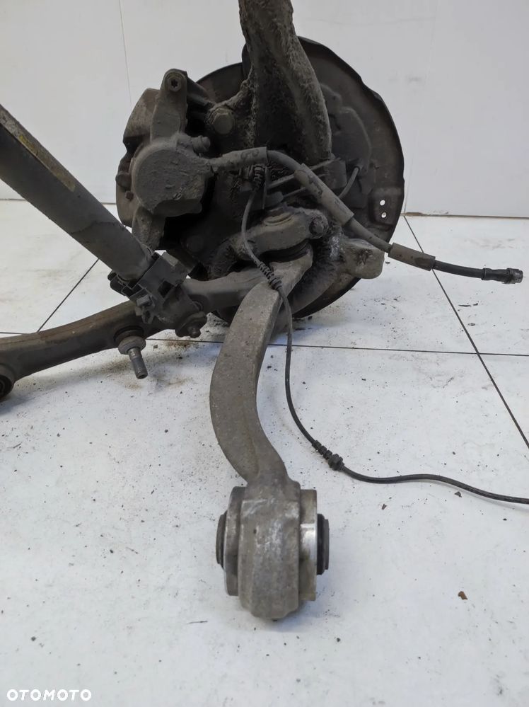 ZWROTNICA MCPERSON WAHACZE LEWY PRZÓD MERCEDES E KLASA W213 213 2.0 CDI - 5