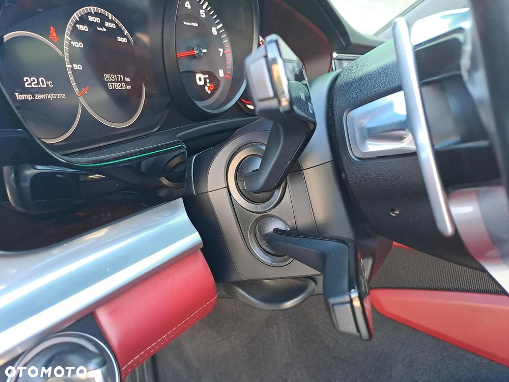 Porsche Panamera 4 - 24