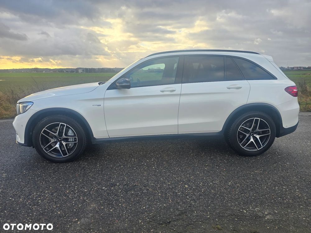 Mercedes-Benz GLC - 8