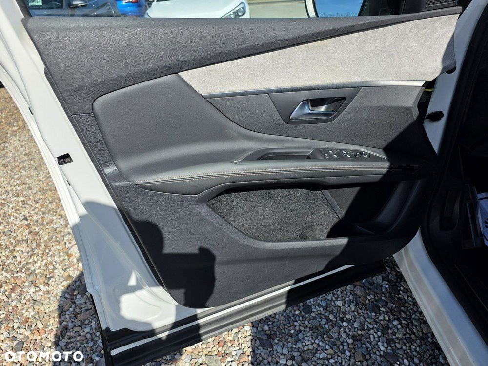 Peugeot 3008 2.0 BlueHDi GT S&S EAT8 - 30