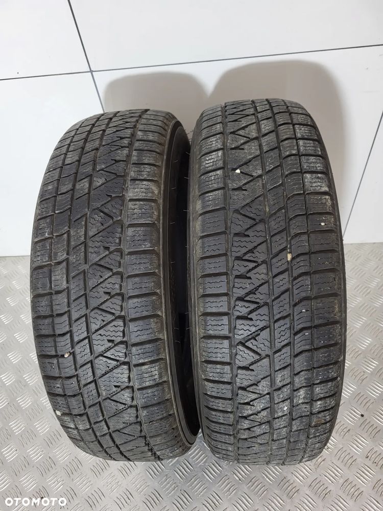 Opony 205/70R15 Kumho WINTERCRAFT WS71 - 1