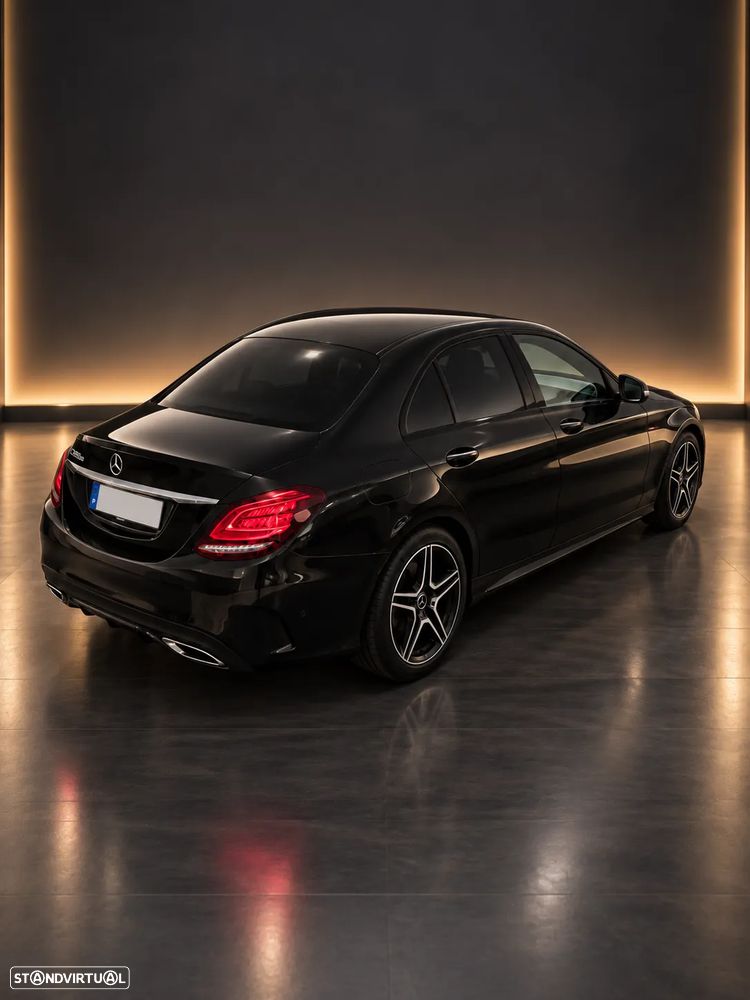Mercedes-Benz C 300 de AMG Line - 2