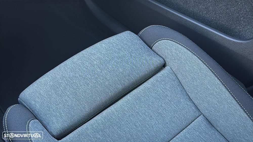 Volvo XC 40 2.0 B3 Core - 22
