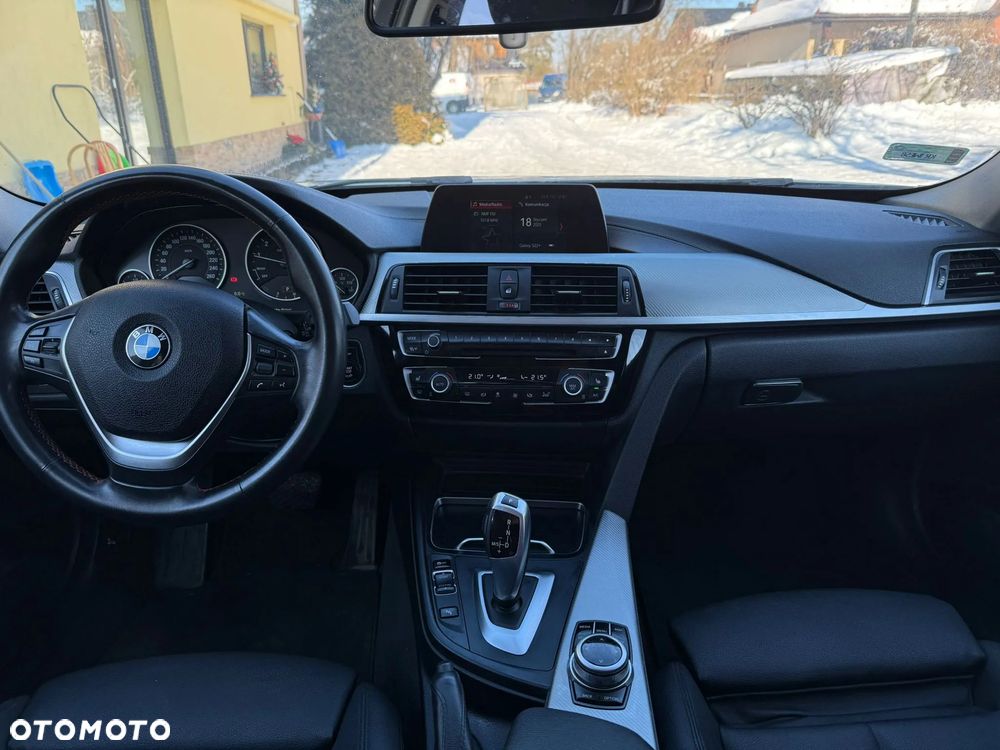 BMW Seria 3 318i Sport Line Shadow - 10