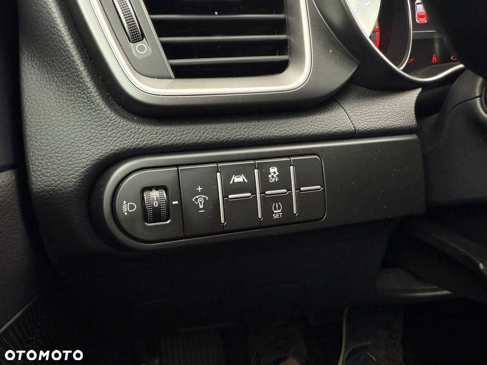 Kia XCeed 1.5 T-GDI M DCT - 19