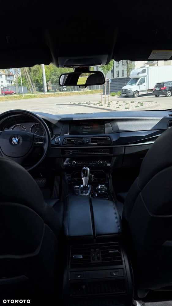 BMW Seria 5 520i - 13