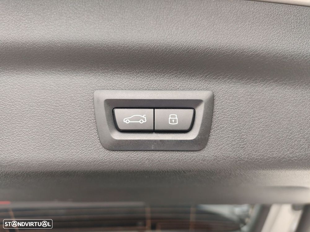 BMW X1 xDrive25e xLine - 37