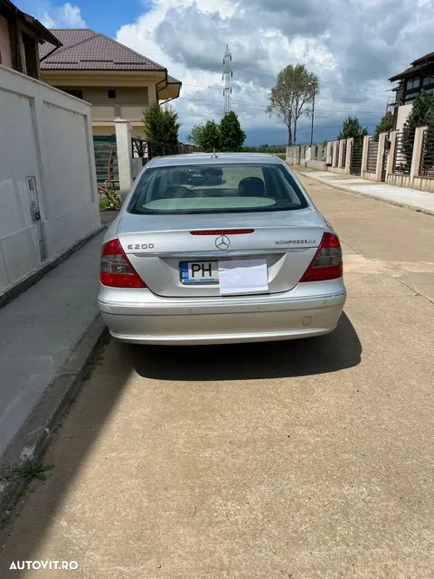 Mercedes-Benz E 200 KOMPRESSOR - 2