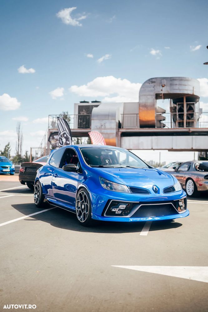 Renault Clio III 2.0 16V Sport - 22