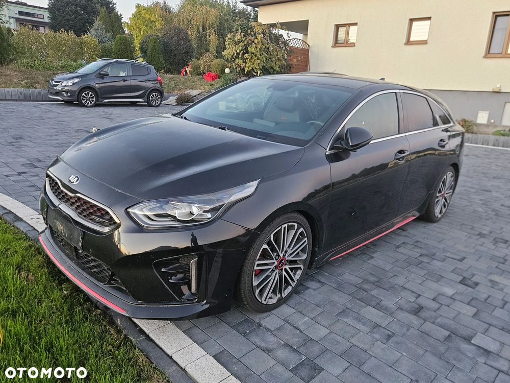 Kia Proceed