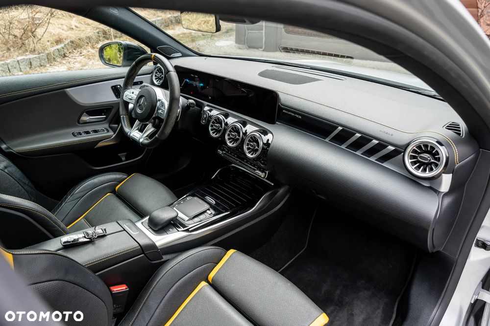 Mercedes-Benz Klasa A 45 S AMG 4-Matic 8G-DCT - 26