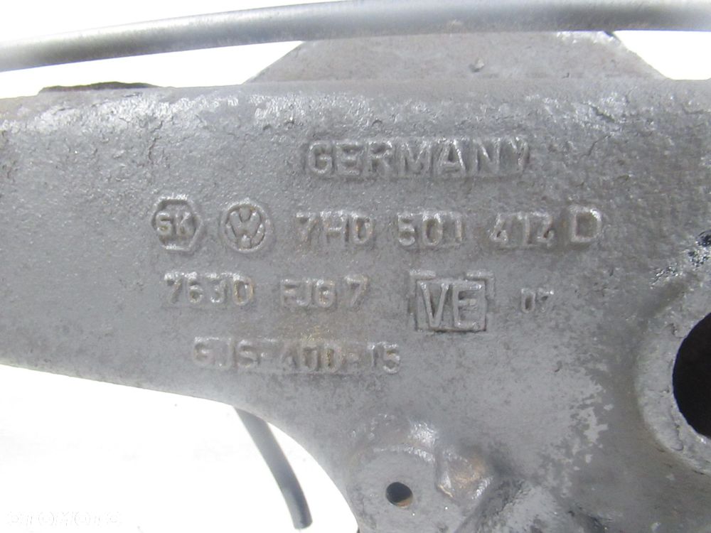 PIASTA TYLNA PRAWA VW TRANSPORTER T5 1.9 TDI 7H0501414D - 3