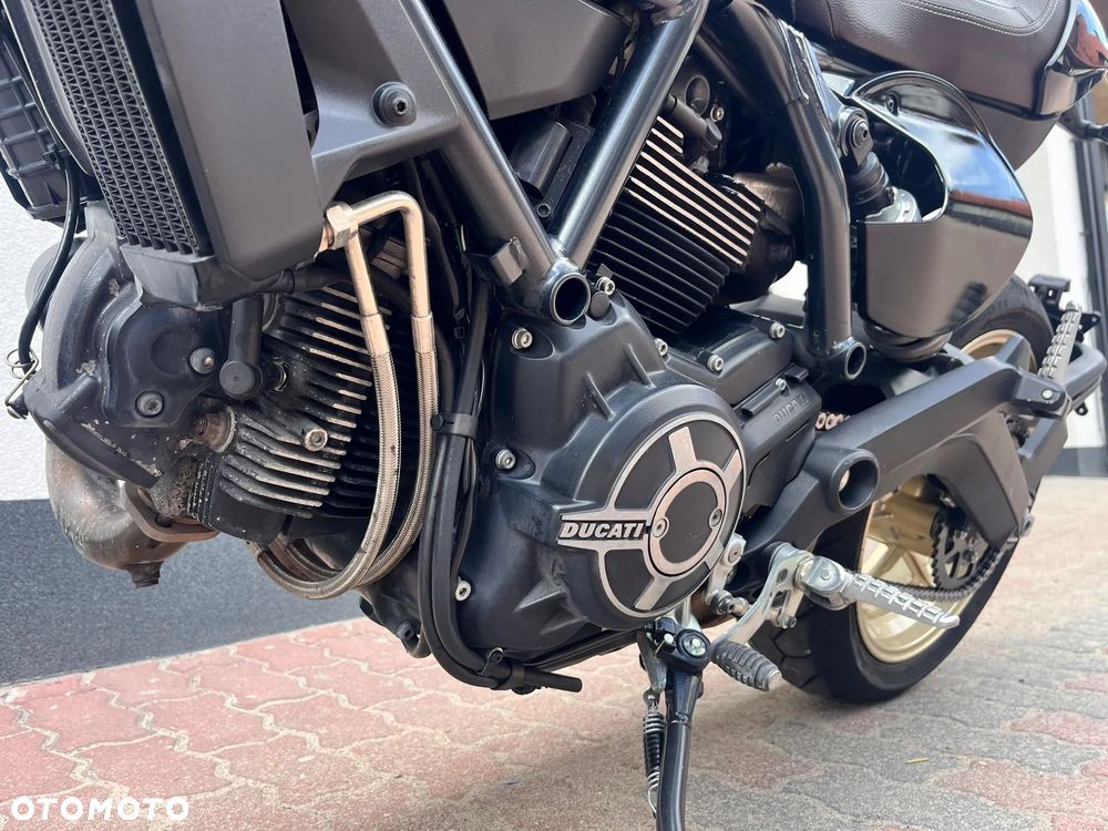 Ducati Scrambler - 12