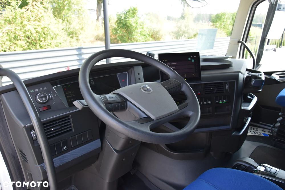 Volvo FH500 / EURO 6 / NOWY MODEL / KLIMATYZACJA POSTOJOWA / ACC / LEDY / 2 ZBIORNIKI PALIWA / FULL SPILERY / 2022 / SERWISOWANY / SPROWADZONY - 23