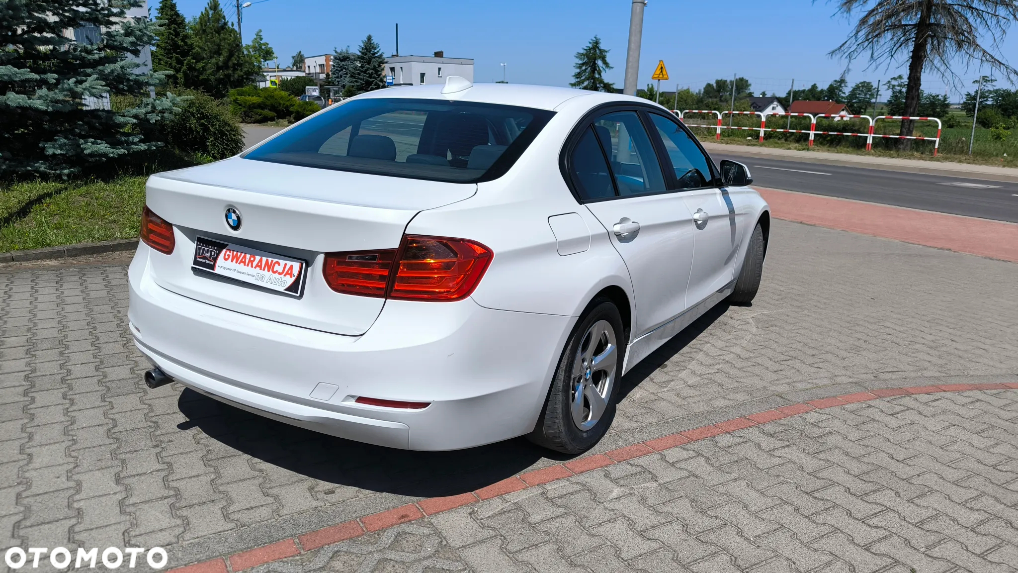 BMW Seria 3 320d - 5