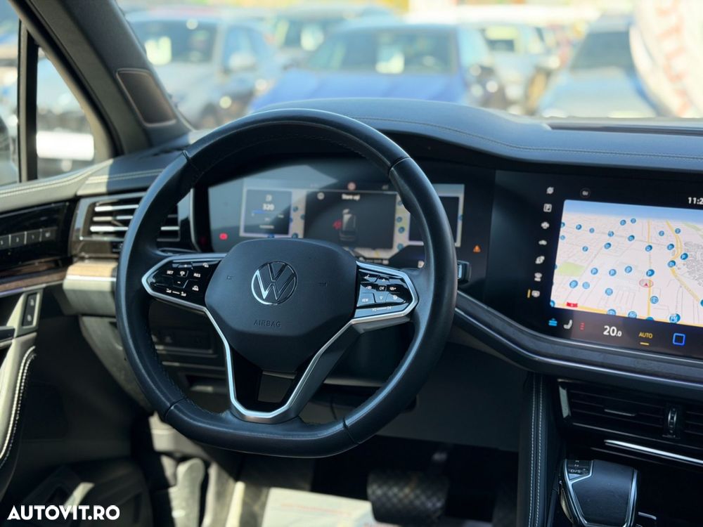 Volkswagen Touareg V6 TDI 4MOTION Elegance - 22