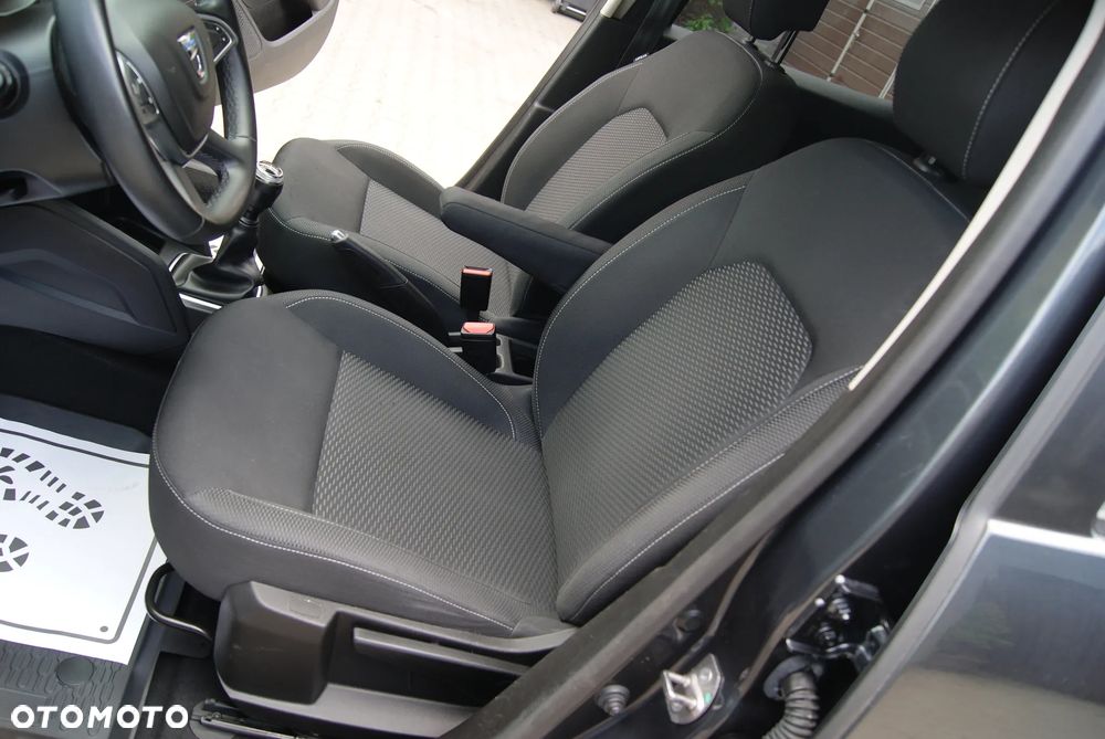 Dacia Duster 1.6 SCe Laureate S&S - 26
